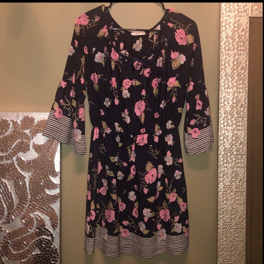 Le Lis Floral Dress